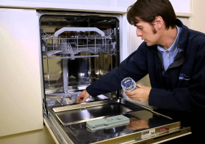 How-to-Clean-a-Dishwasher